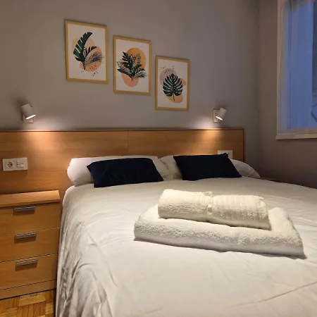 1a143 Junto A La Playa En *